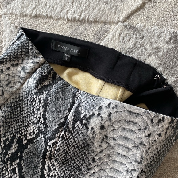 Leather Dynamite Skirt - Picture 3 of 6